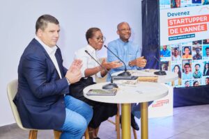 From L-R, Patrocle Petridis, Siliki Nsangue and Roland Kwemain during the Douala May 30th launch of the 2024 Edition of the Total Energies Startupper Challenge